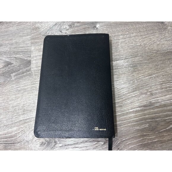 Maxwell Leadership Bible By John C. Maxwell Second Edition Hardcover - Picture 9 of 9